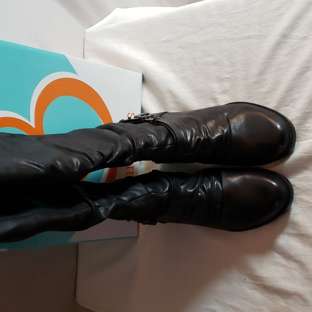 NEW Barbara's Rinny Ruched Tall Boot - Picture 9 of 13